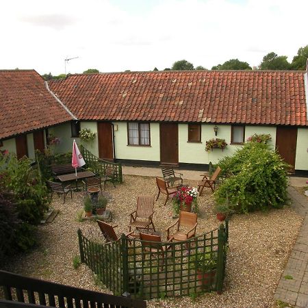 Six Bells Inn Bardwell Exterior photo